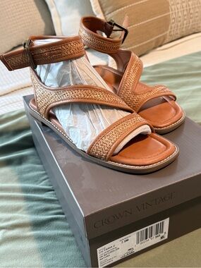 Crown Vintage Taria Sandal